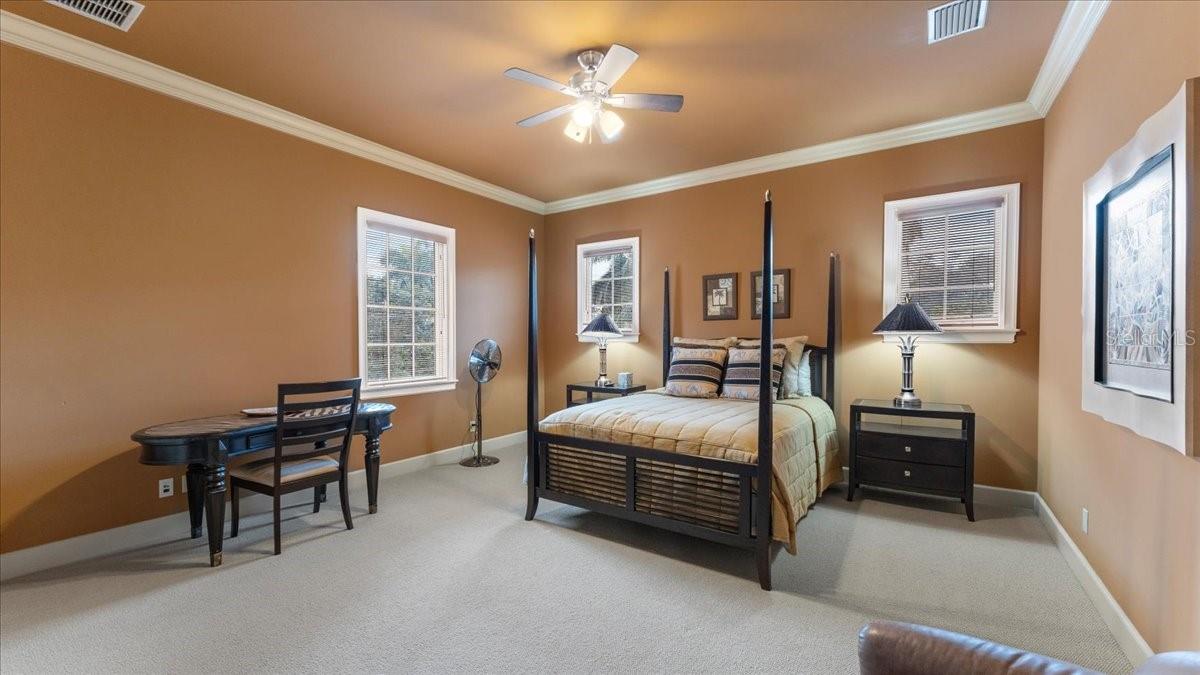 2120 N Indian River Dr N Property Photo 50