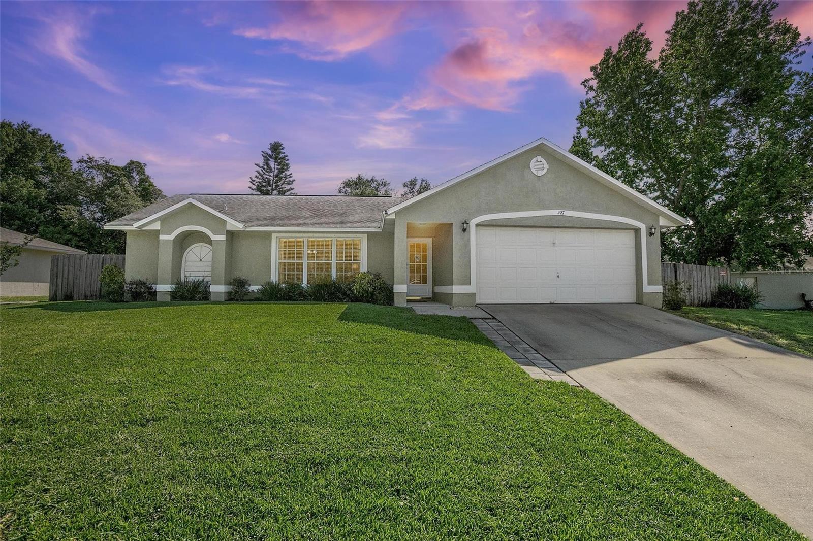 227 Heronwood Cir Property Photo