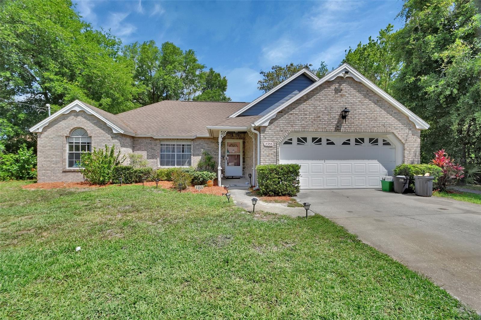 2355 W Orange Rd Property Photo