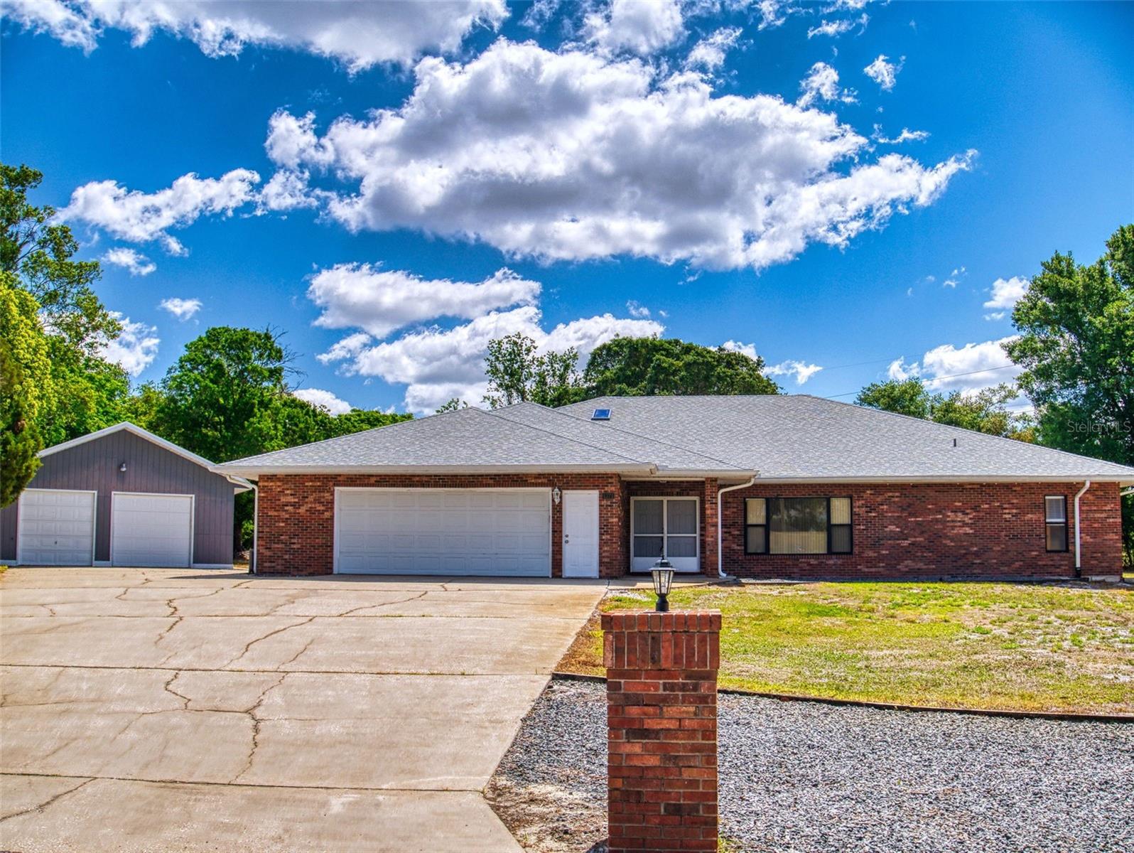1371 Merrifield Ct Property Photo