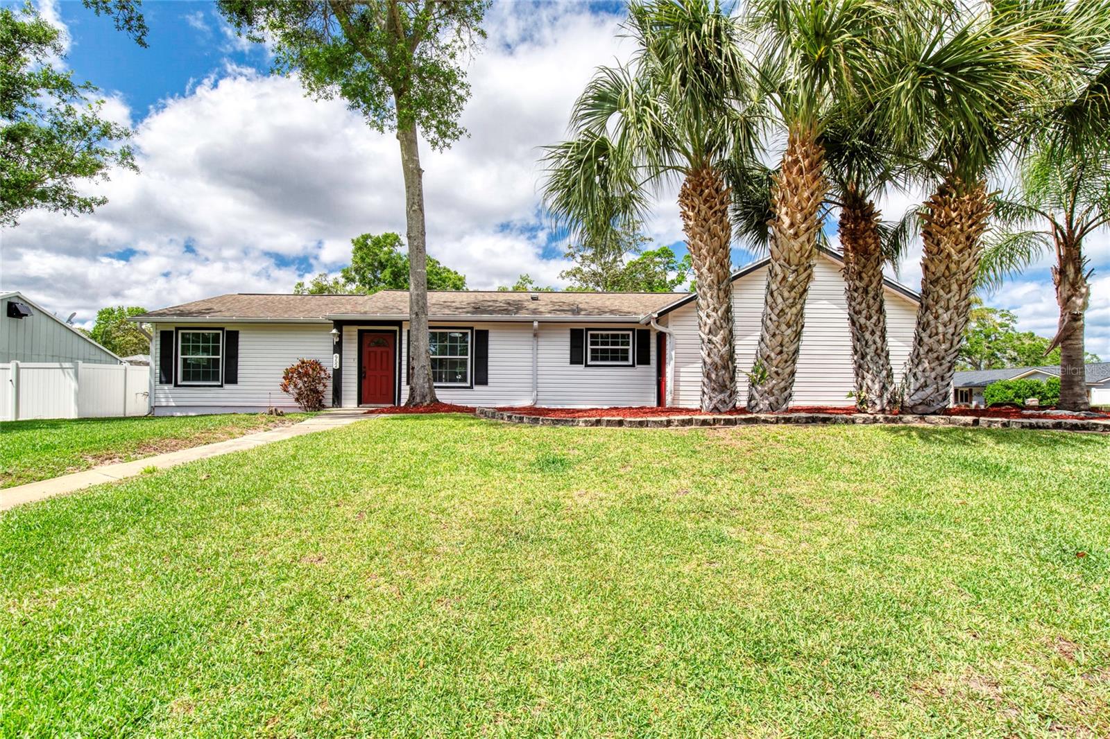 952 Northbrook Dr Property Photo