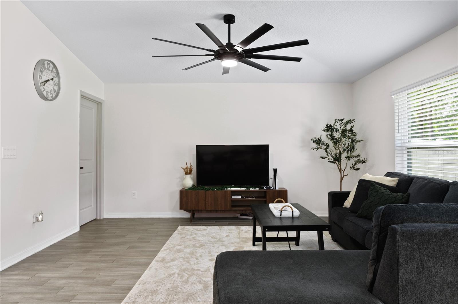 2518 Hoptree Ln Property Photo 12