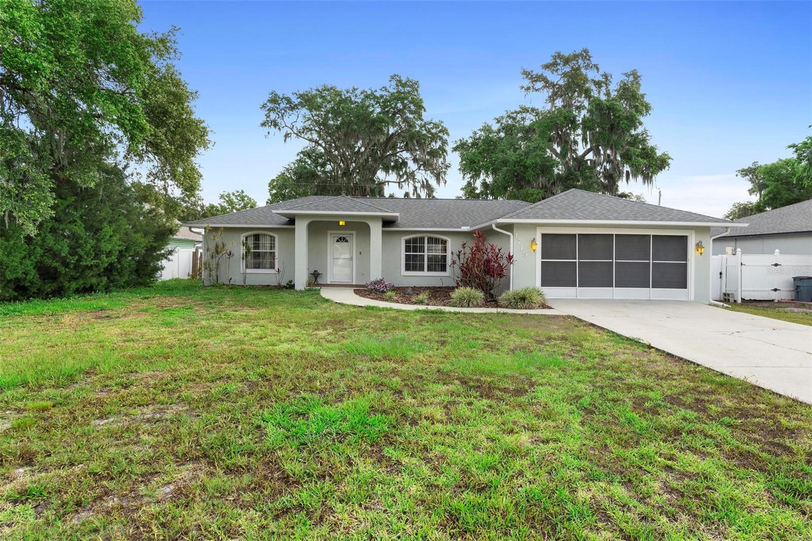 1715 Queen Palm Dr Property Photo 1