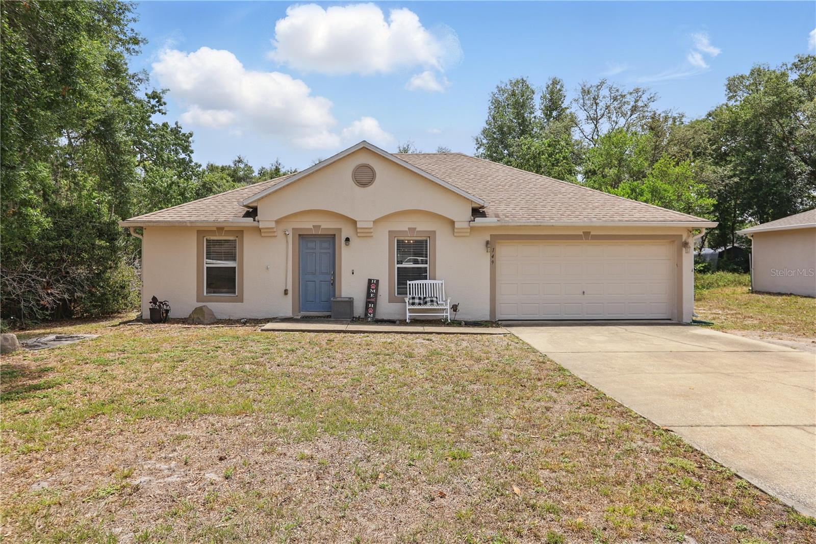 149 Angeles Rd Property Photo