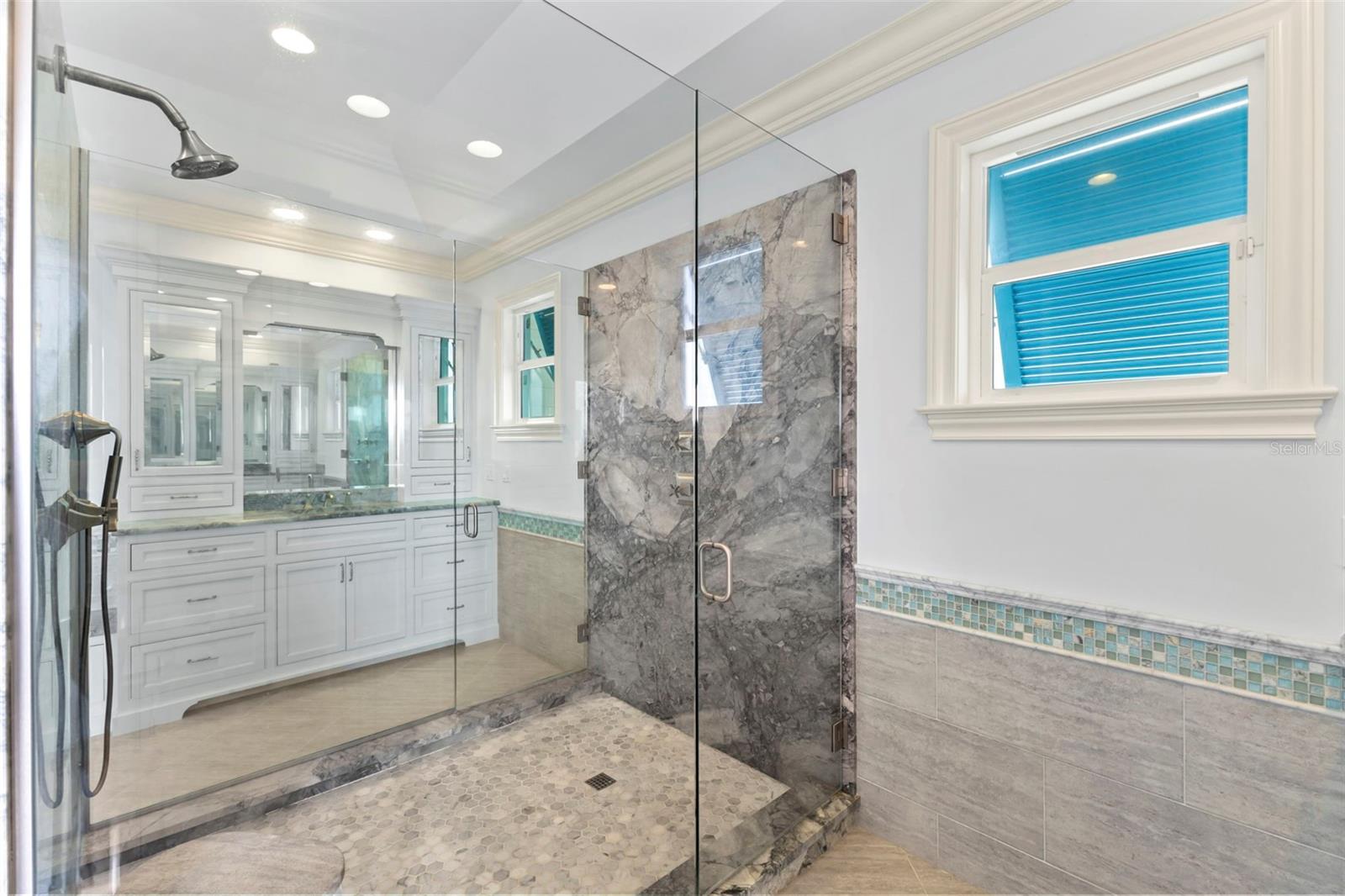 2275 Genesea Ln Property Photo 34