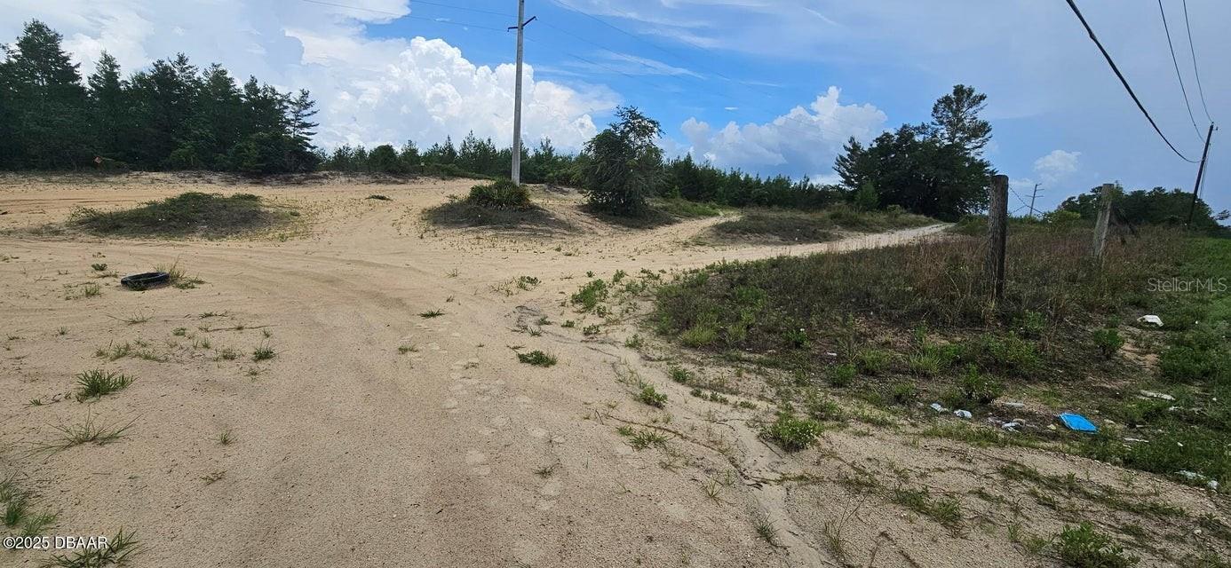 220 RIDGE RD Property Photo 1
