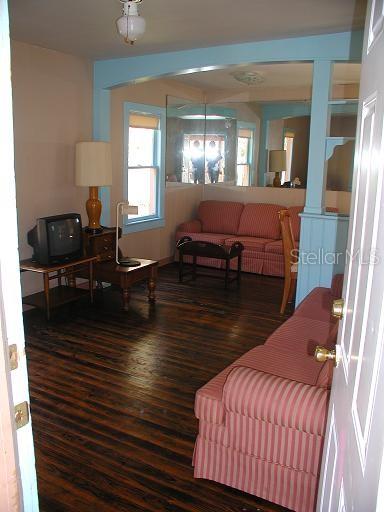 1 Smith Ct Property Photo 12