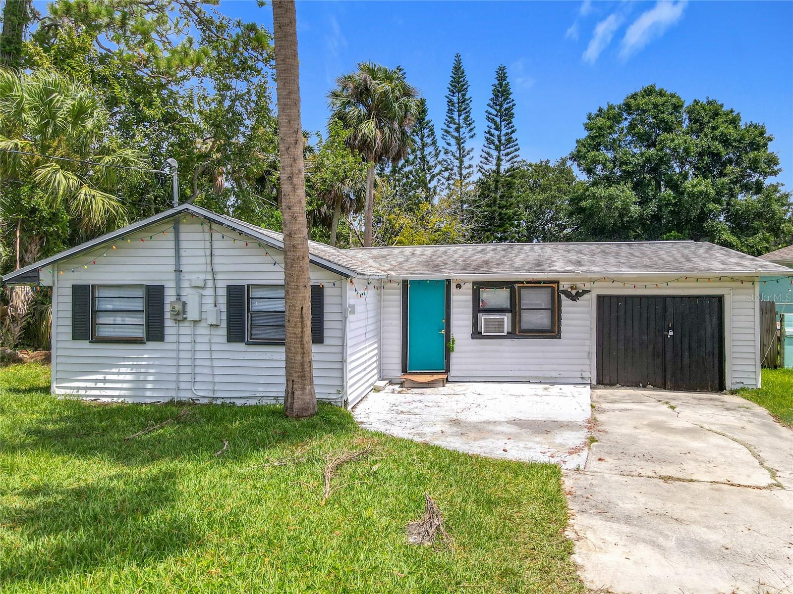 305 Ocean Ave Property Photo 1