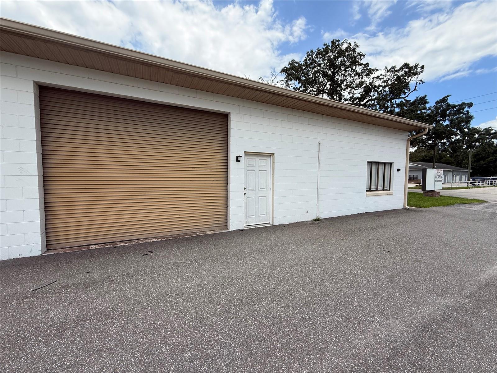 245 W Blue Springs Ave #c Property Photo 1