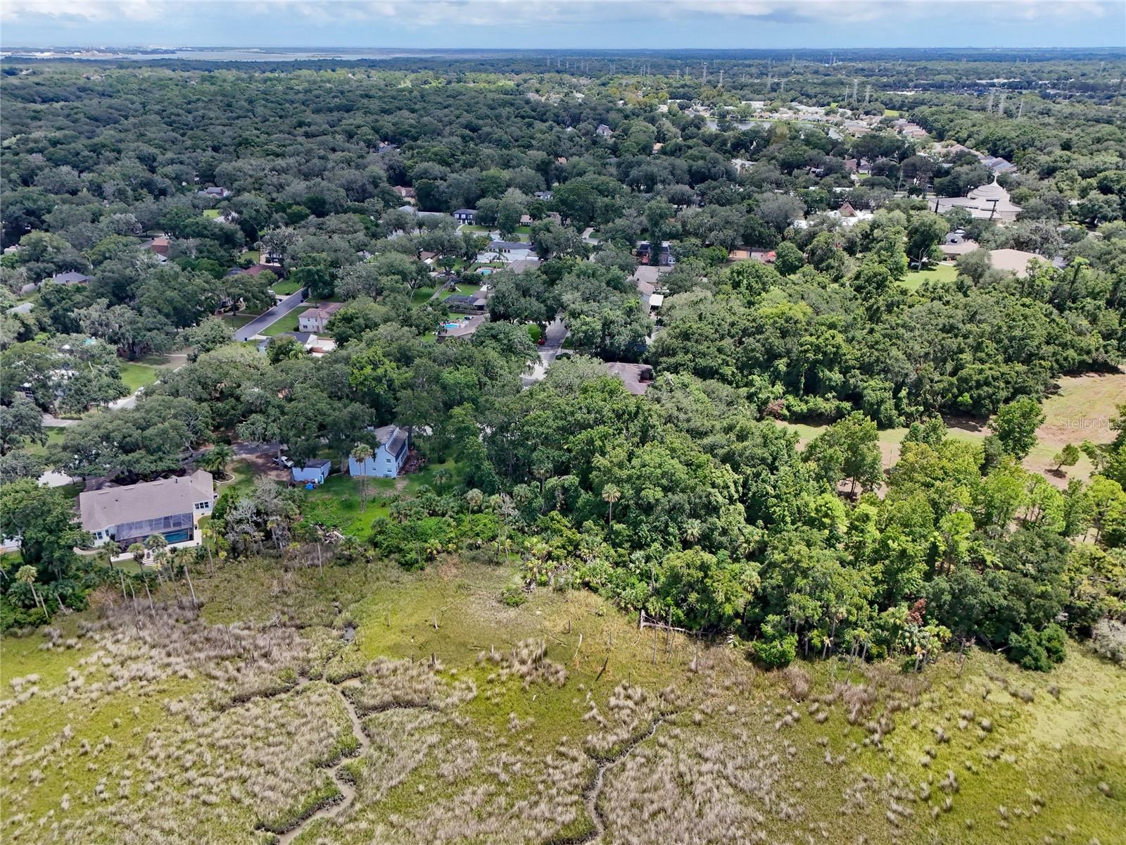 Oak Landings Dr Property Photo 23