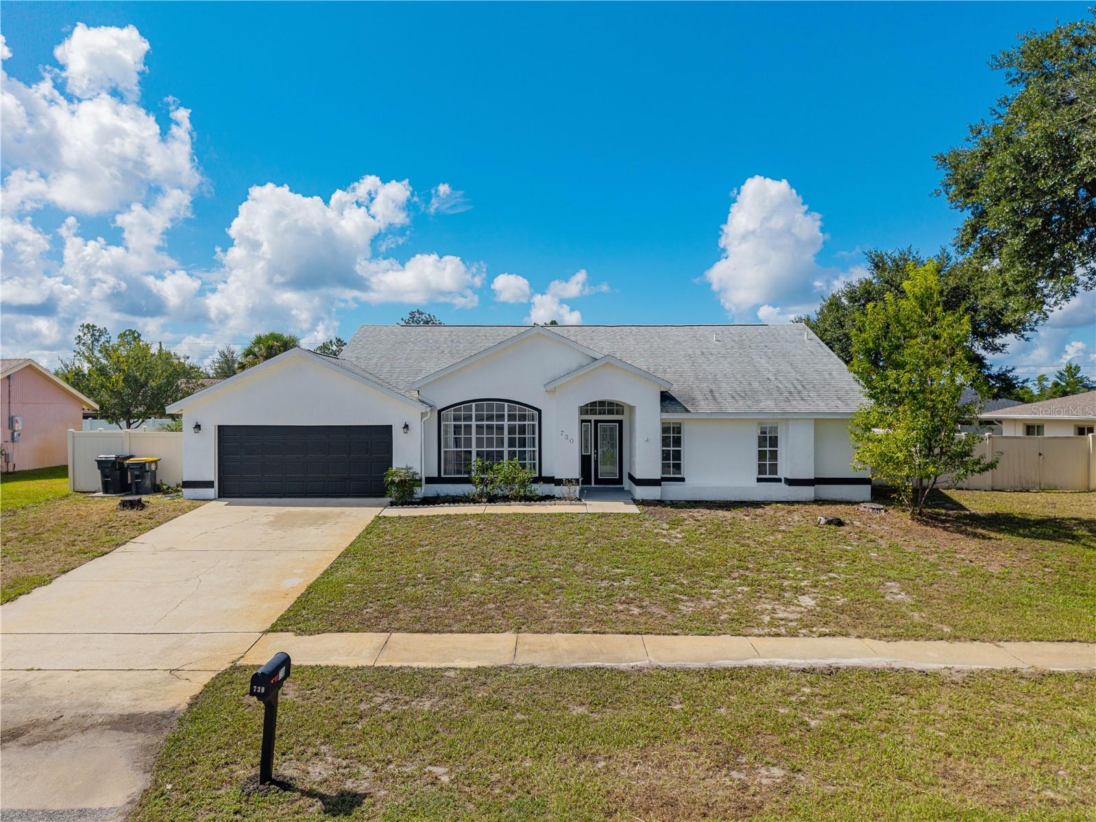 730 Independence Dr Property Photo 1