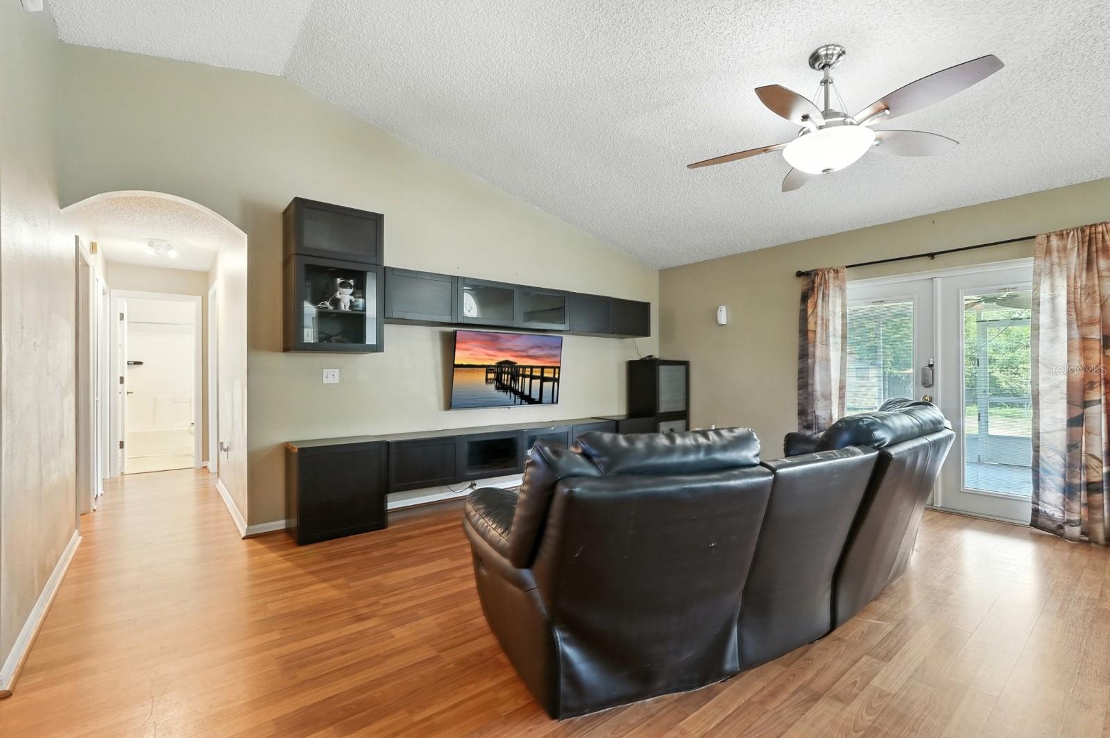3154 Lynnhaven St Property Photo 11