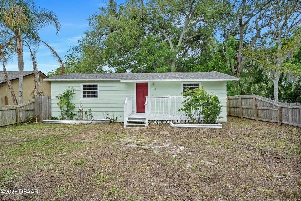 1636 Valencia Ave Property Photo 1