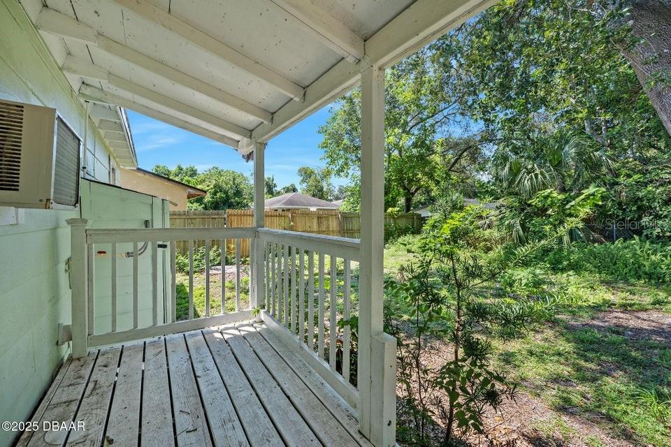 1636 Valencia Ave Property Photo 18