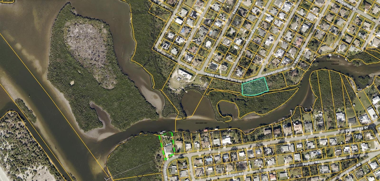 Yacht Club Dr Property Photo 5