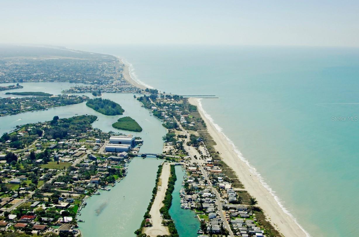 Yacht Club Dr Property Photo 6