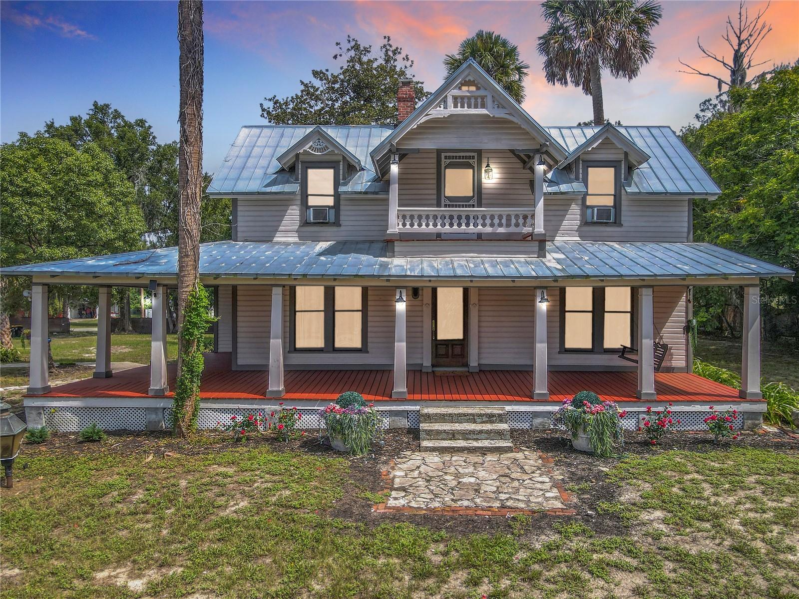 525 W BLUE SPRINGS AVE