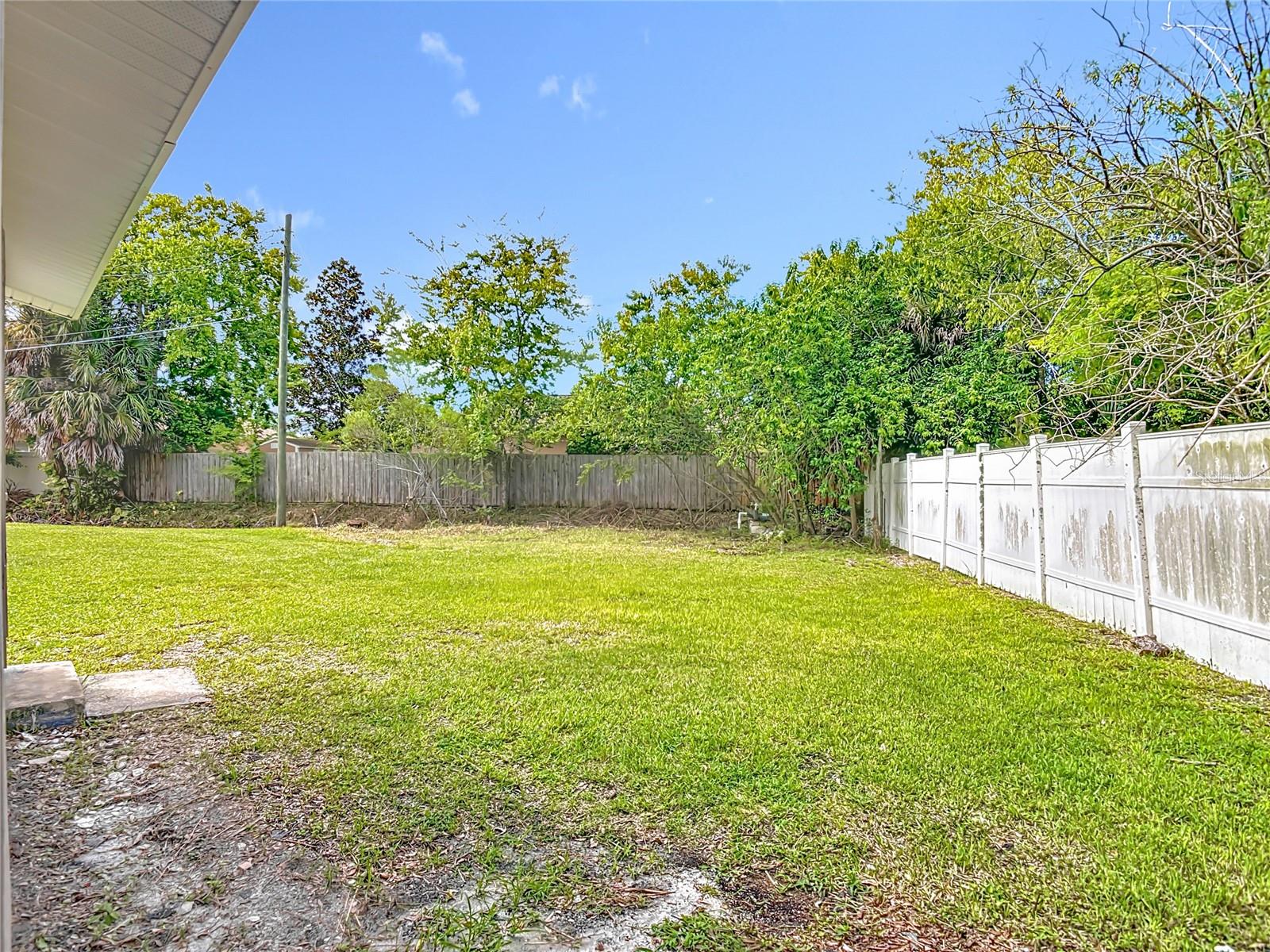 633 1/2 Elm Ave Property Photo 34