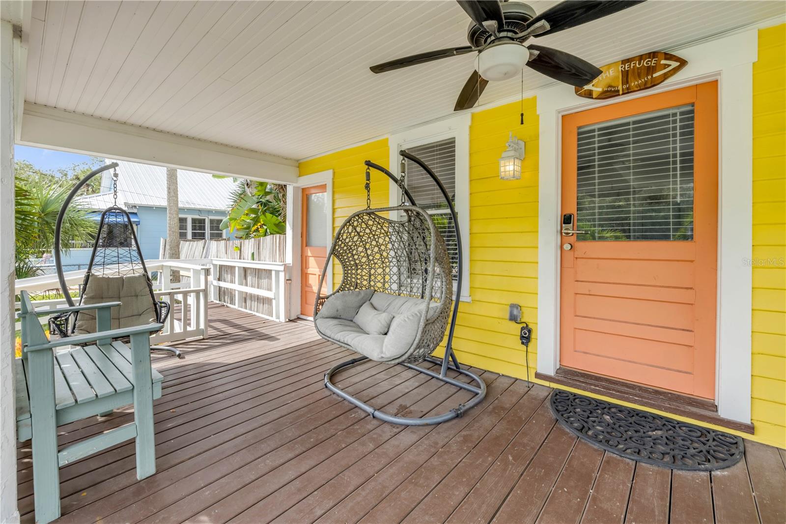 200 Live Oak St Property Photo 7