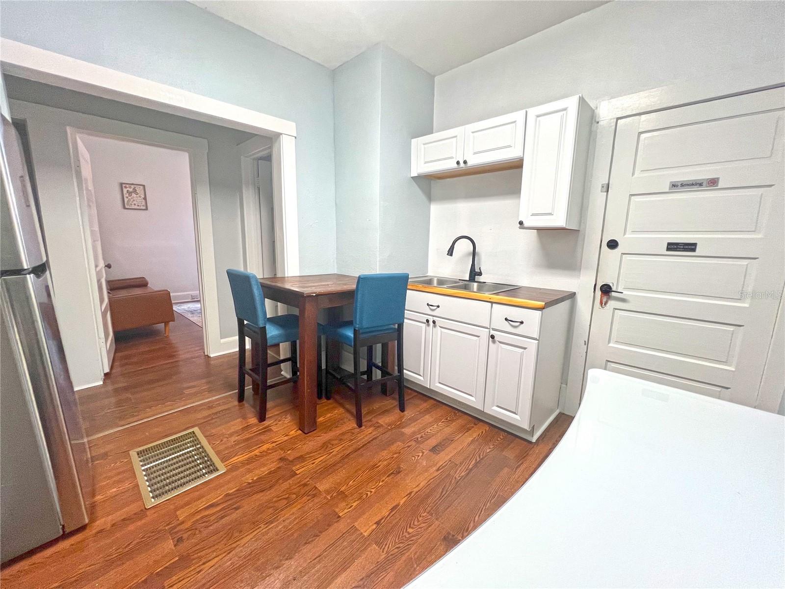200 Live Oak St Property Photo 55