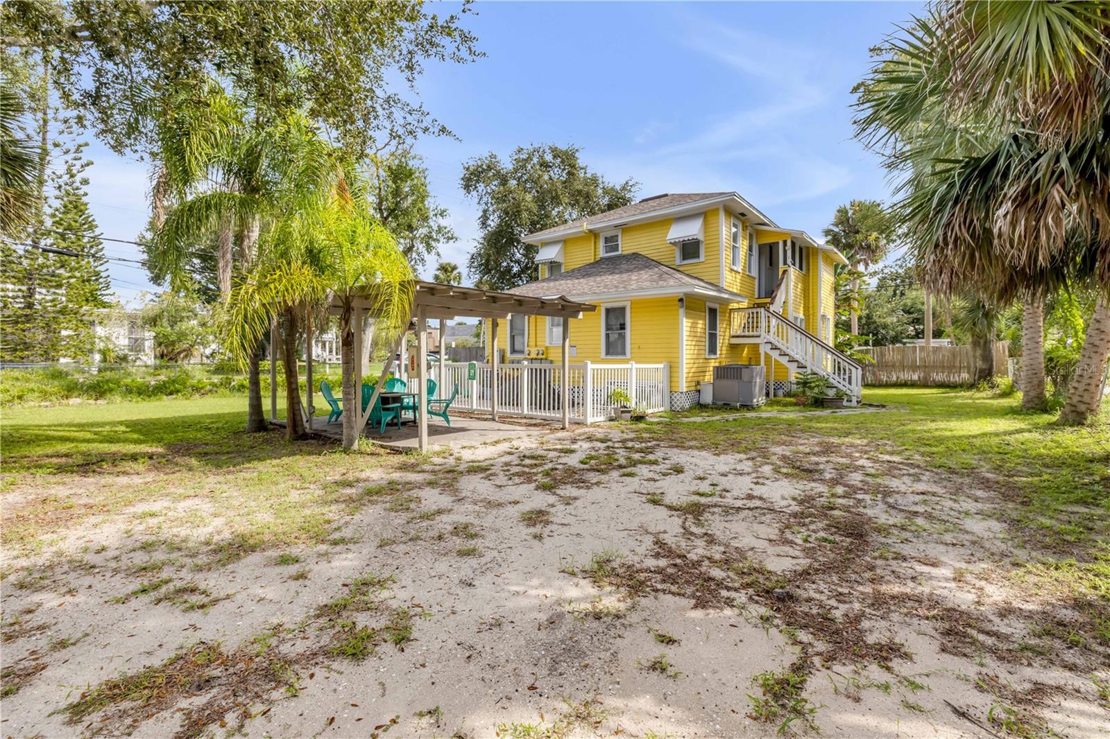 200 Live Oak St Property Photo 61