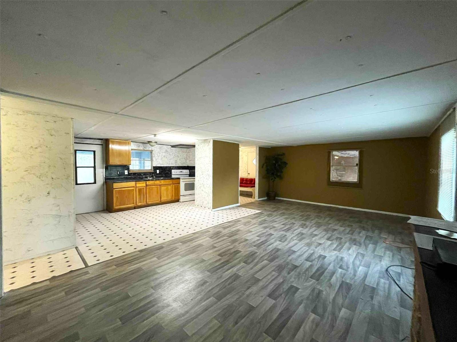 V4945105 Property Photo 7