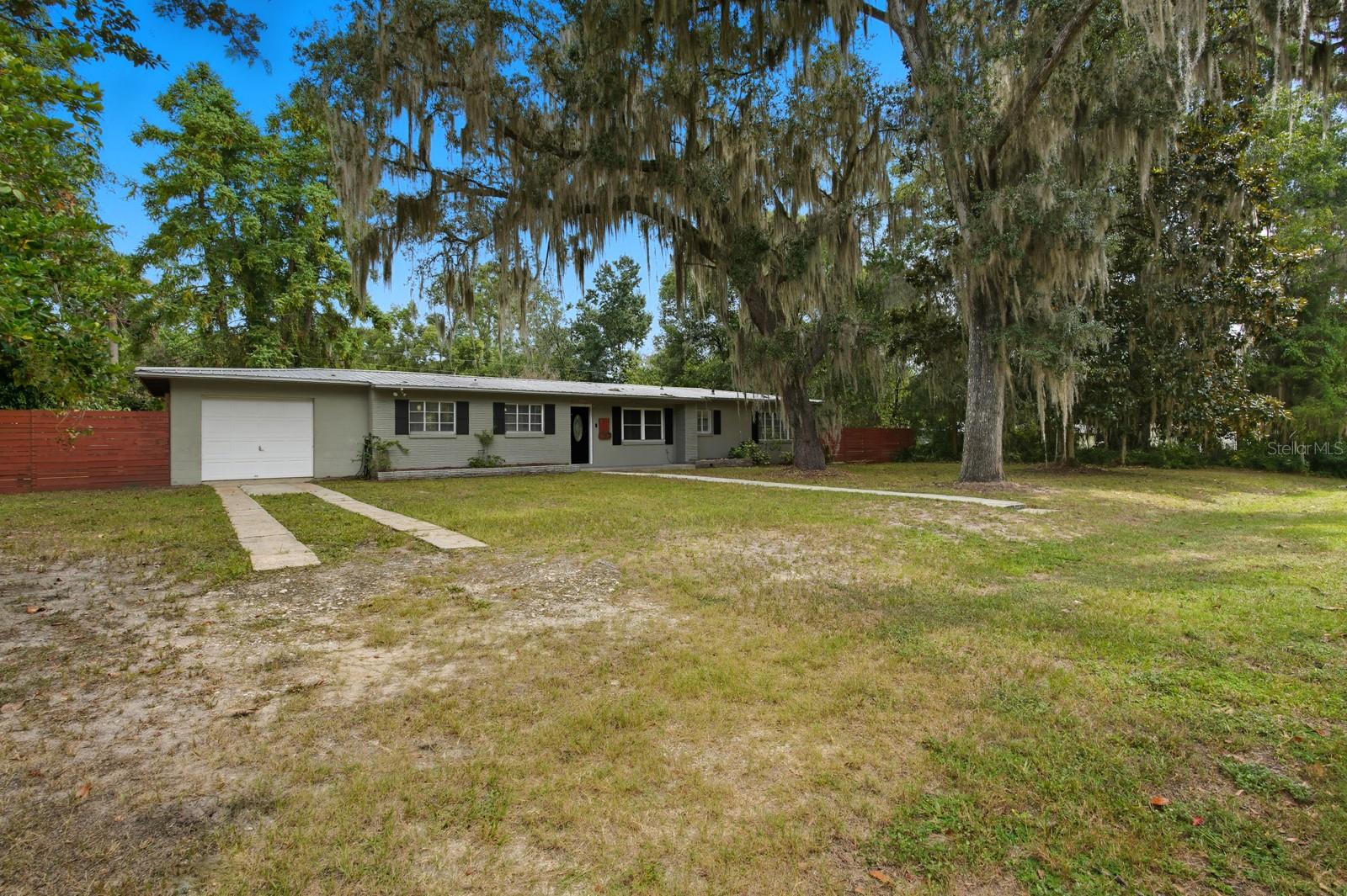 130 Sw Peach St Property Photo 10