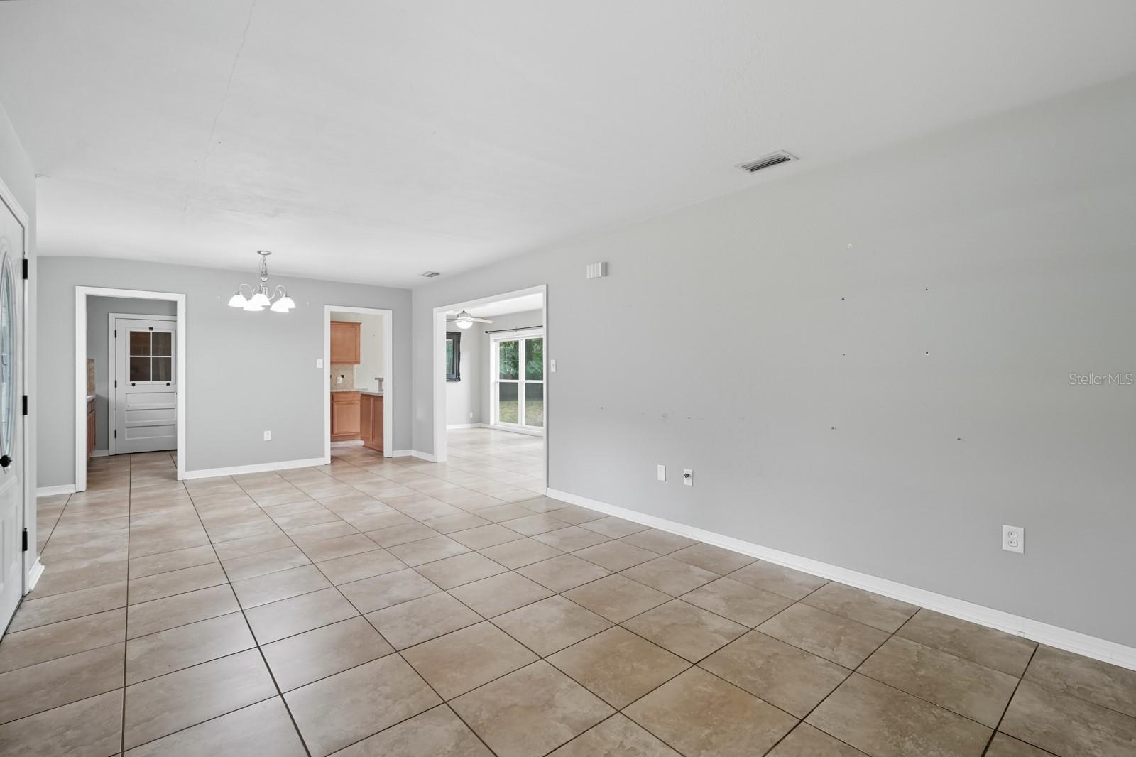 130 Sw Peach St Property Photo 14