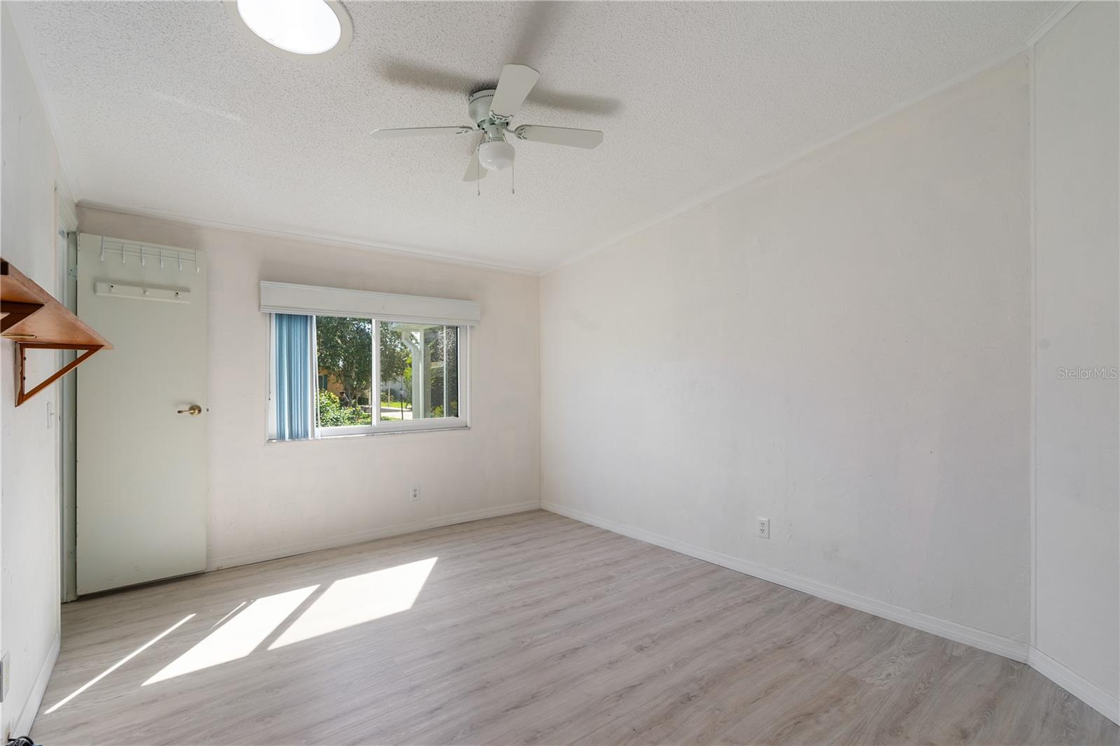 701 Helmsman Ln Property Photo 30