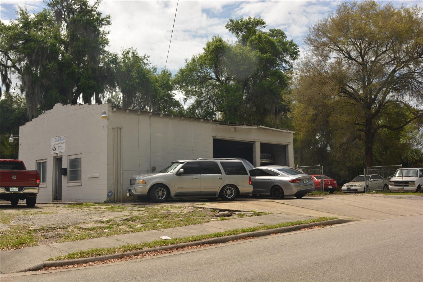 800 S Adelle Ave Property Photo 10