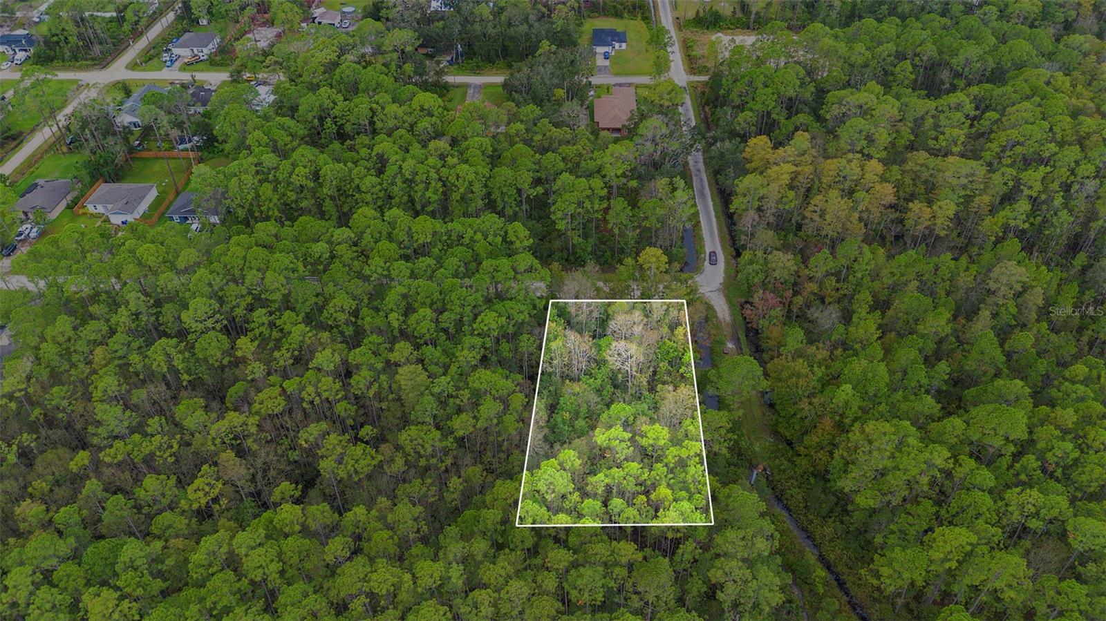 East Pkwy Property Photo 4