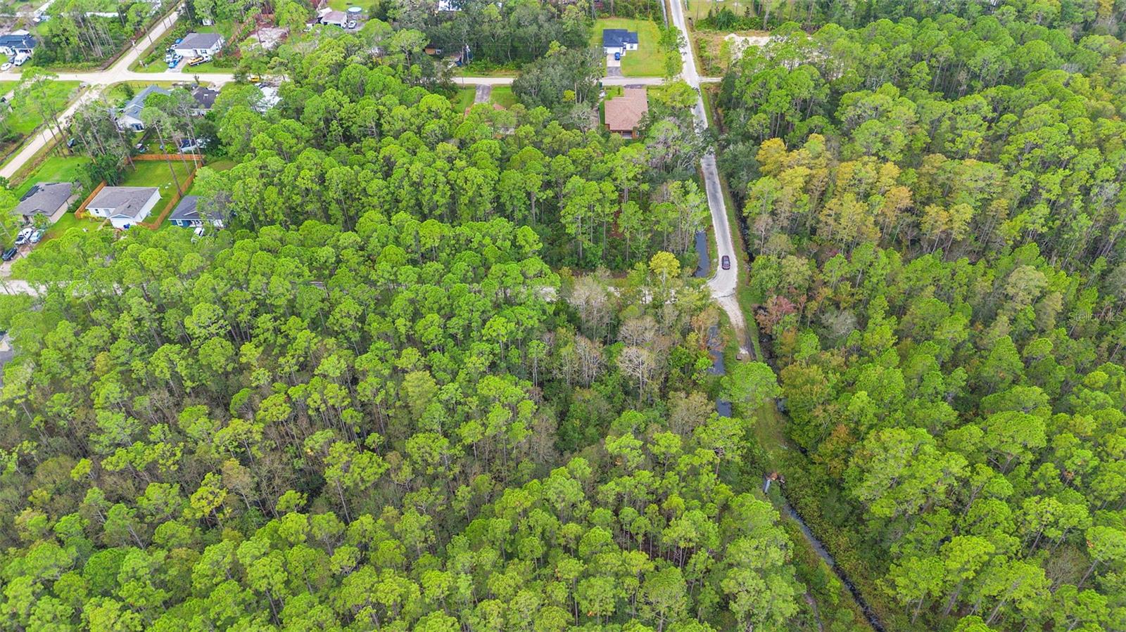 East Pkwy Property Photo 12