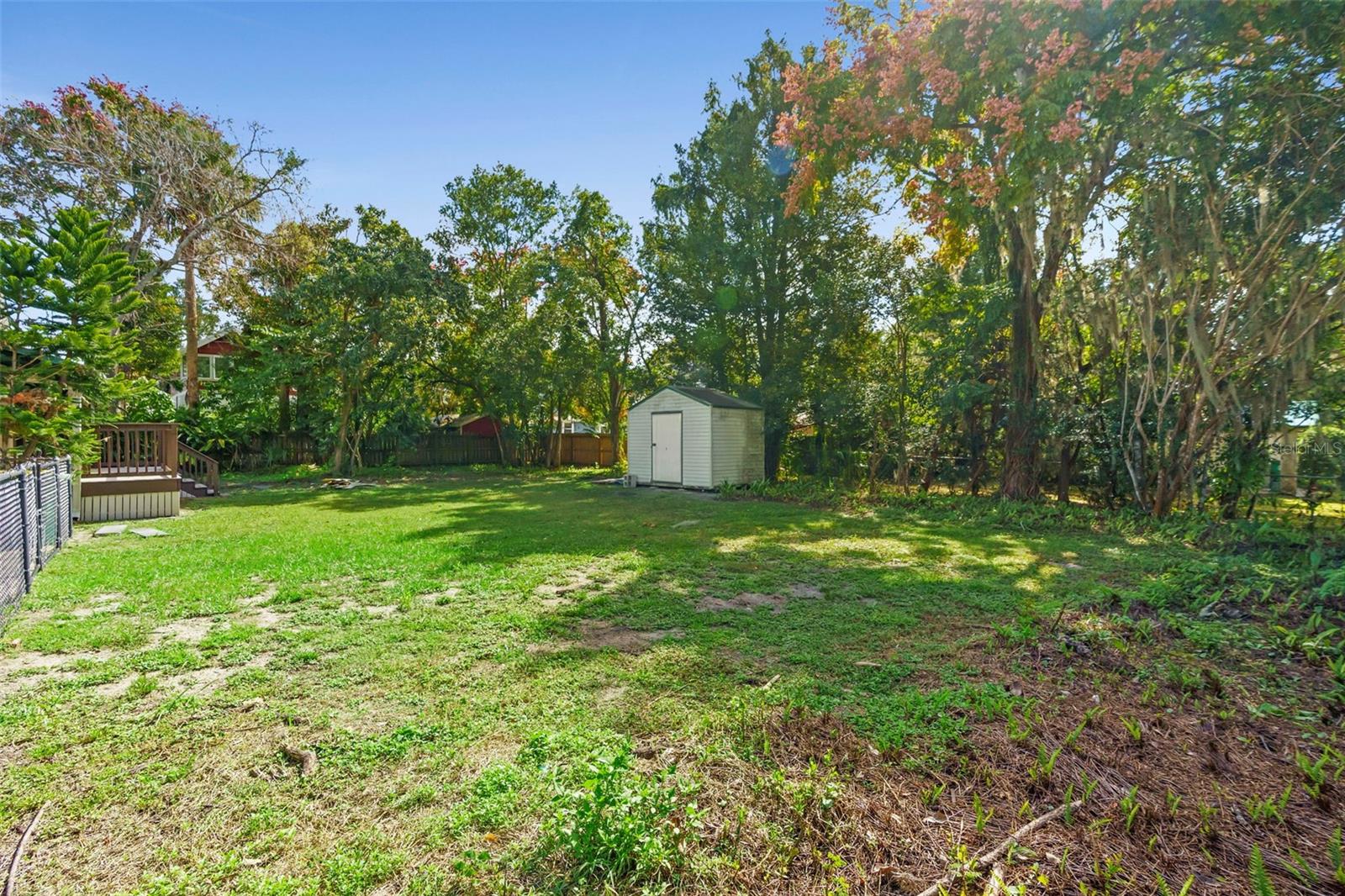 210 W University Ave Property Photo 3