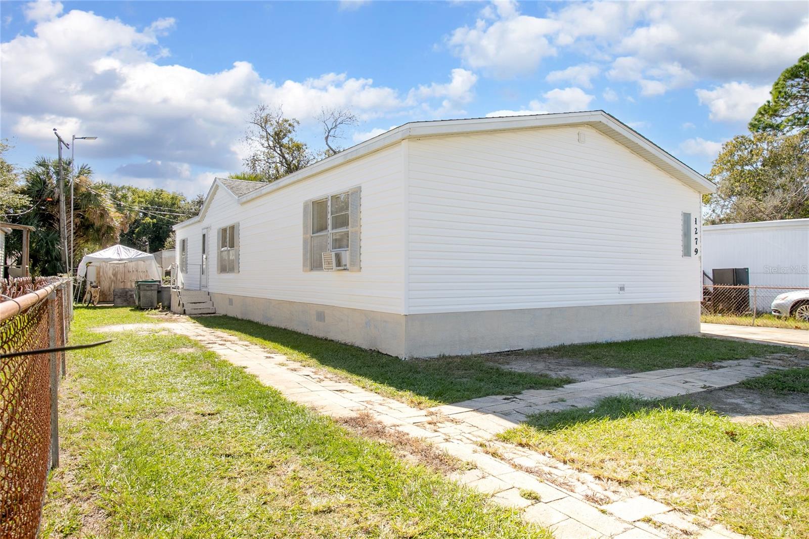1279 Vagabond Dr Property Photo 1