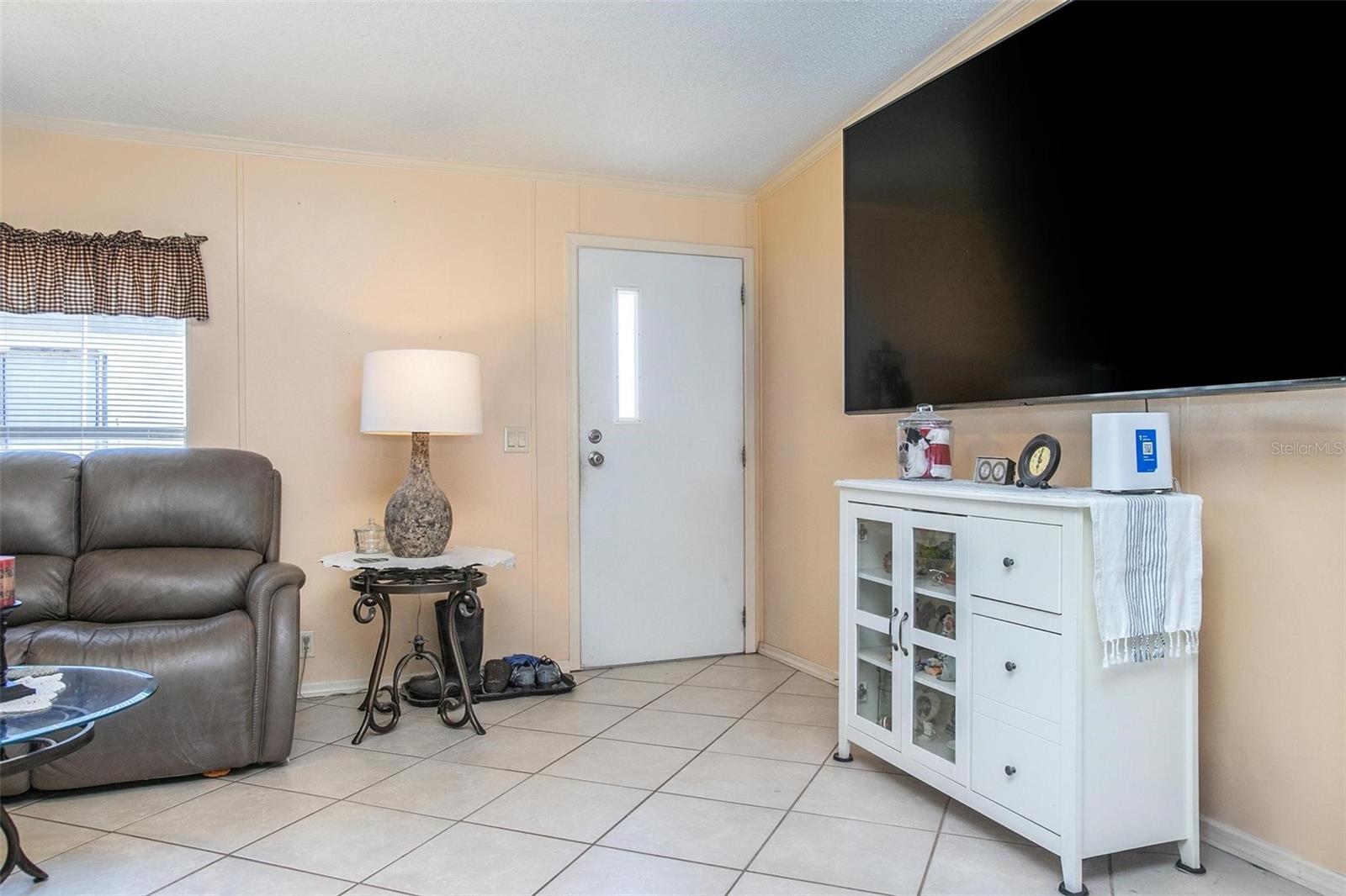 1279 Vagabond Dr Property Photo 2