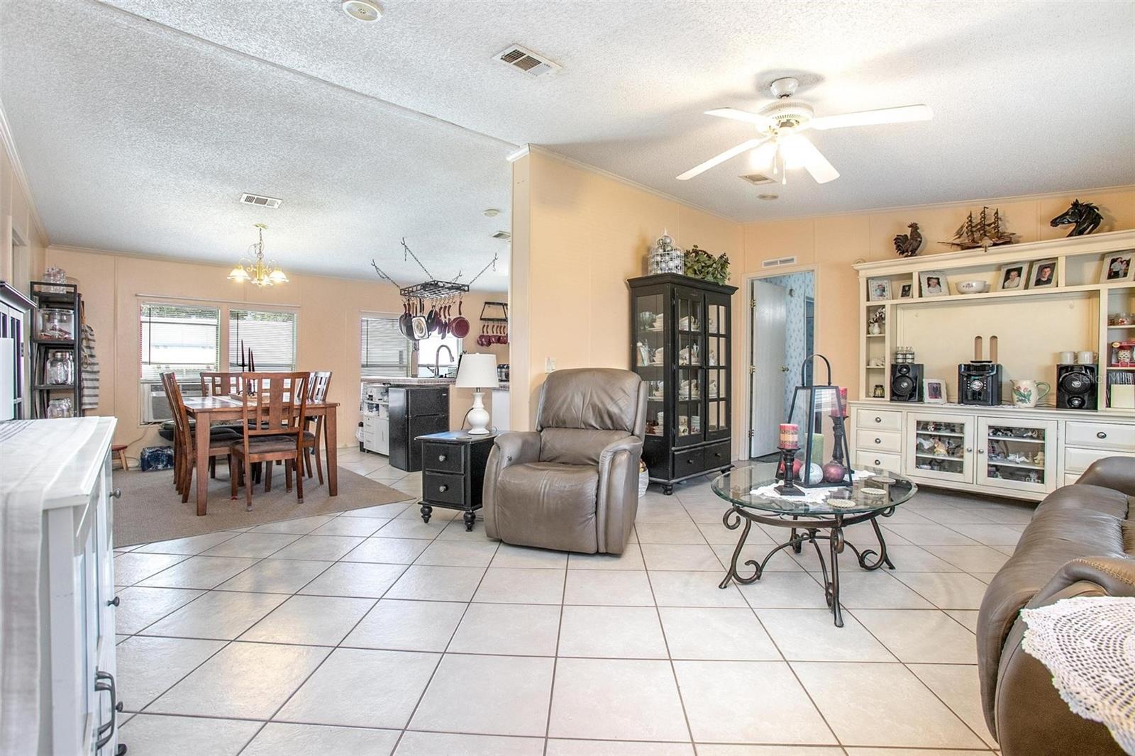 1279 Vagabond Dr Property Photo 3