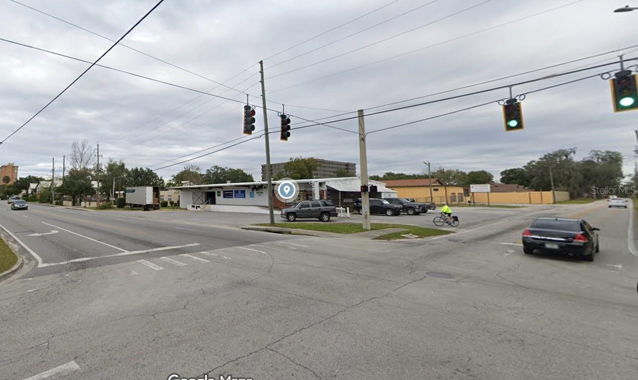 247 S Amelia Ave Property Photo 2