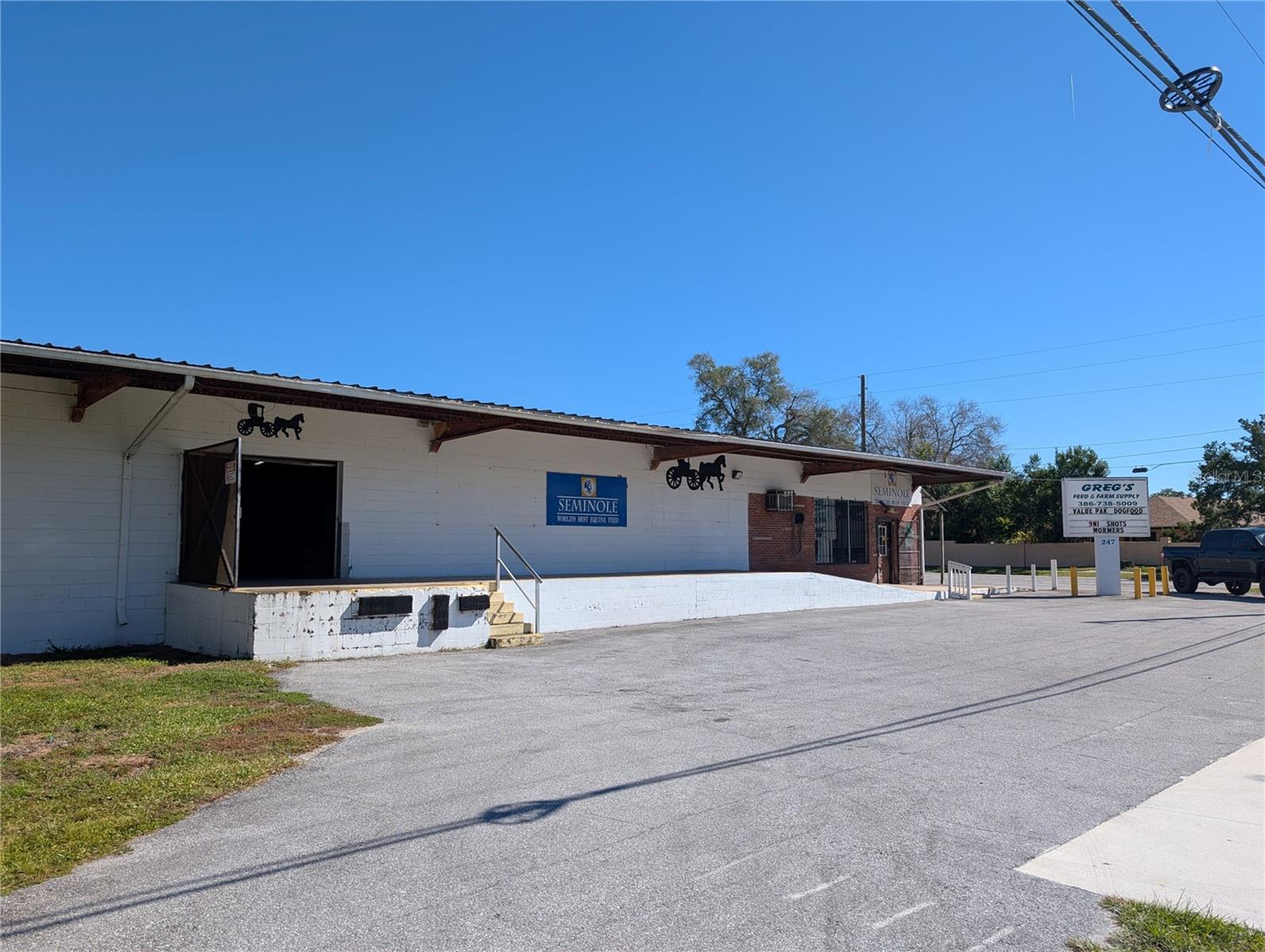 247 S Amelia Ave Property Photo 4