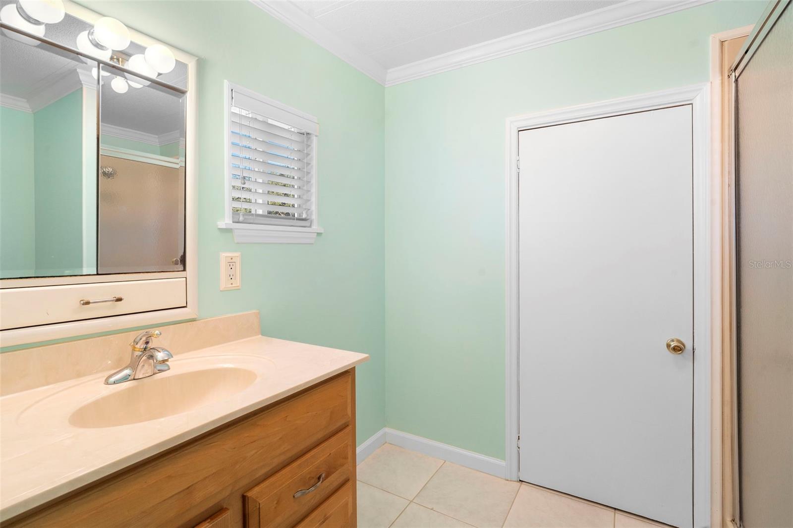 105 Florence Blvd Property Photo 13