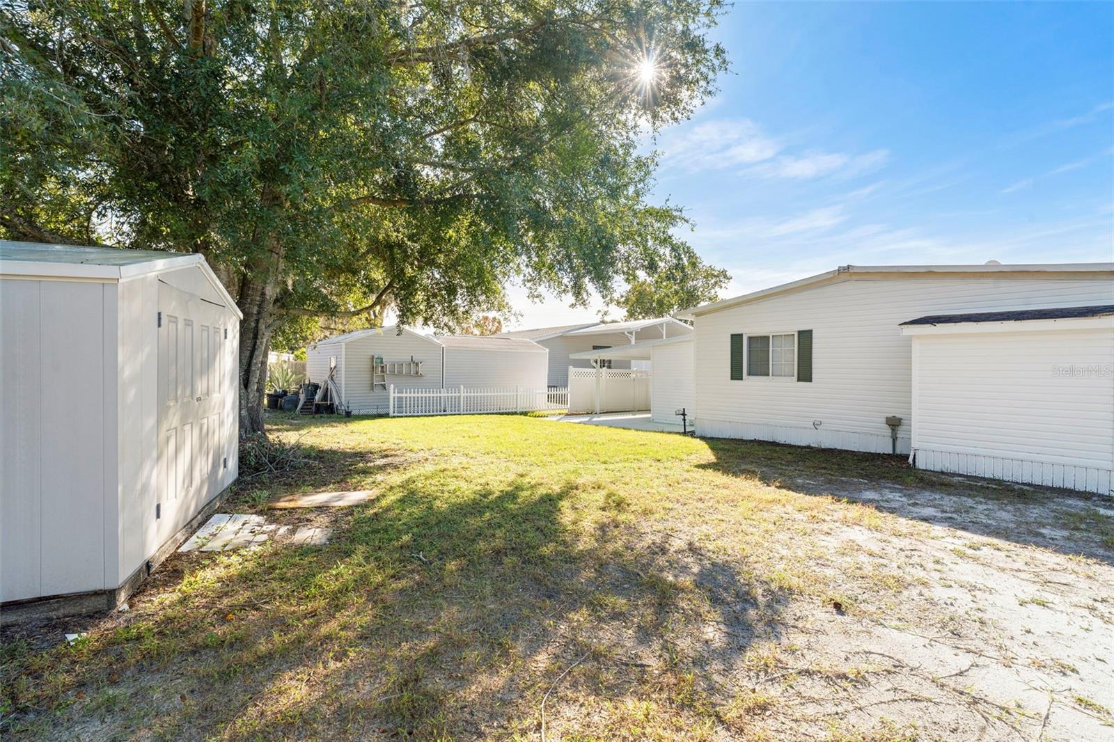 105 Florence Blvd Property Photo 20