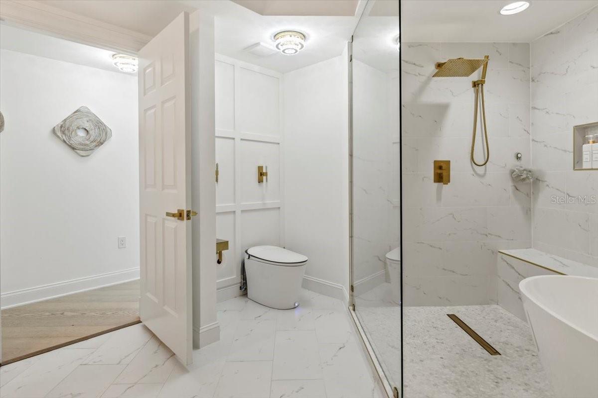 231 Riverside Dr #102 Property Photo 48