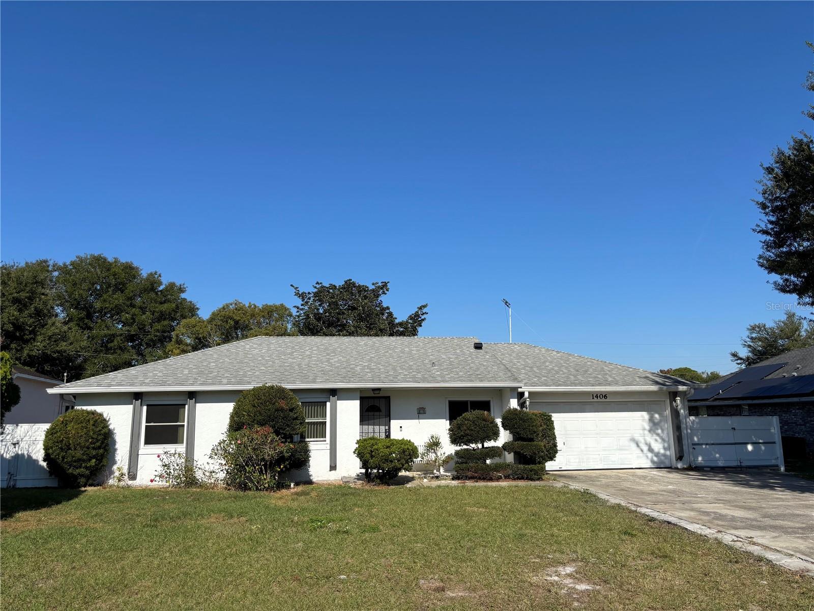 1406 Coronet Dr Property Photo 1