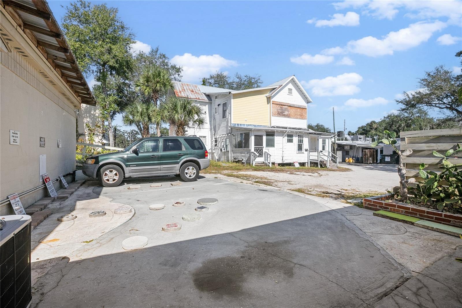 128 E Rich Ave Property Photo 62