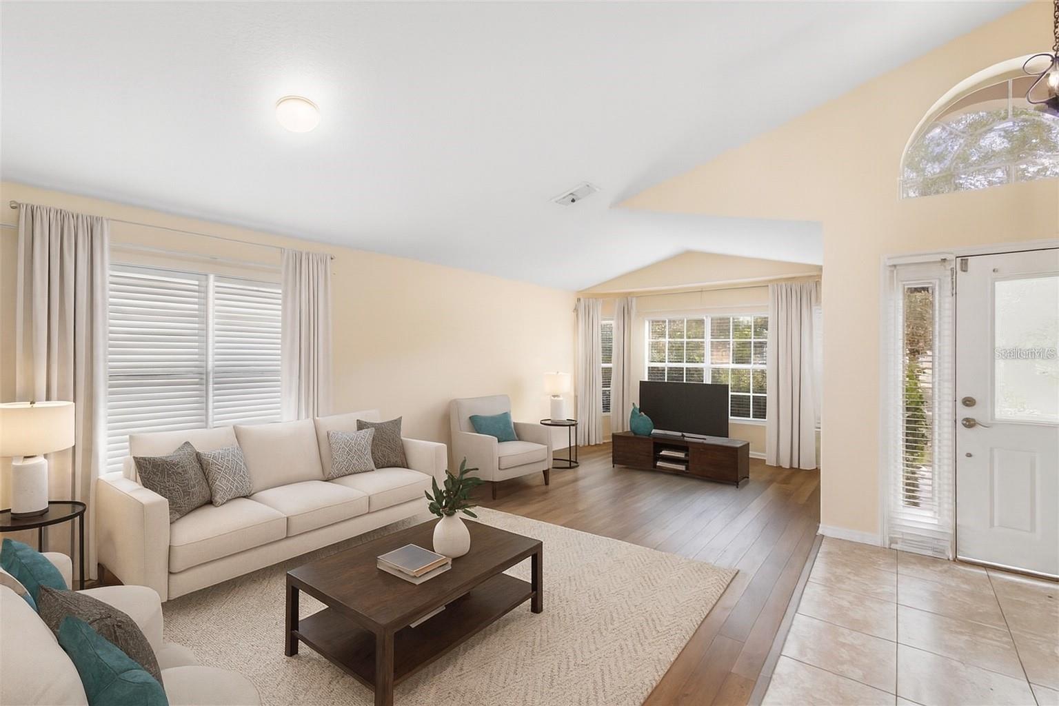 3152 Wood Rose Way Property Photo 3