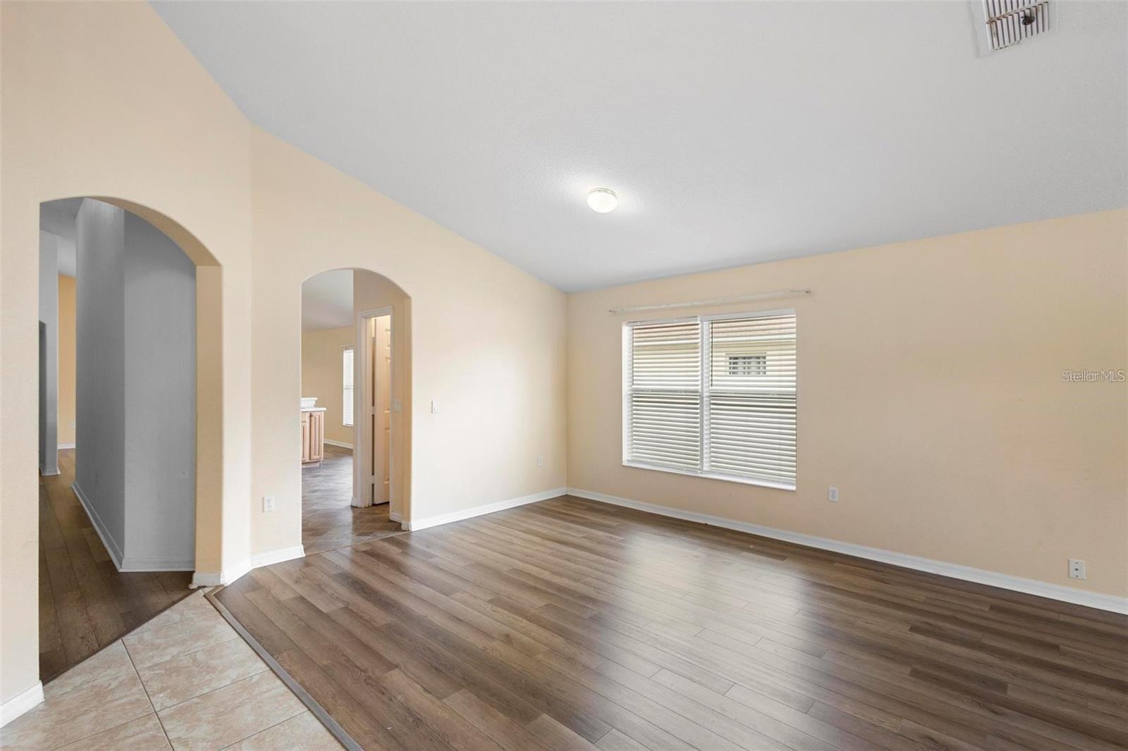 3152 Wood Rose Way Property Photo 6