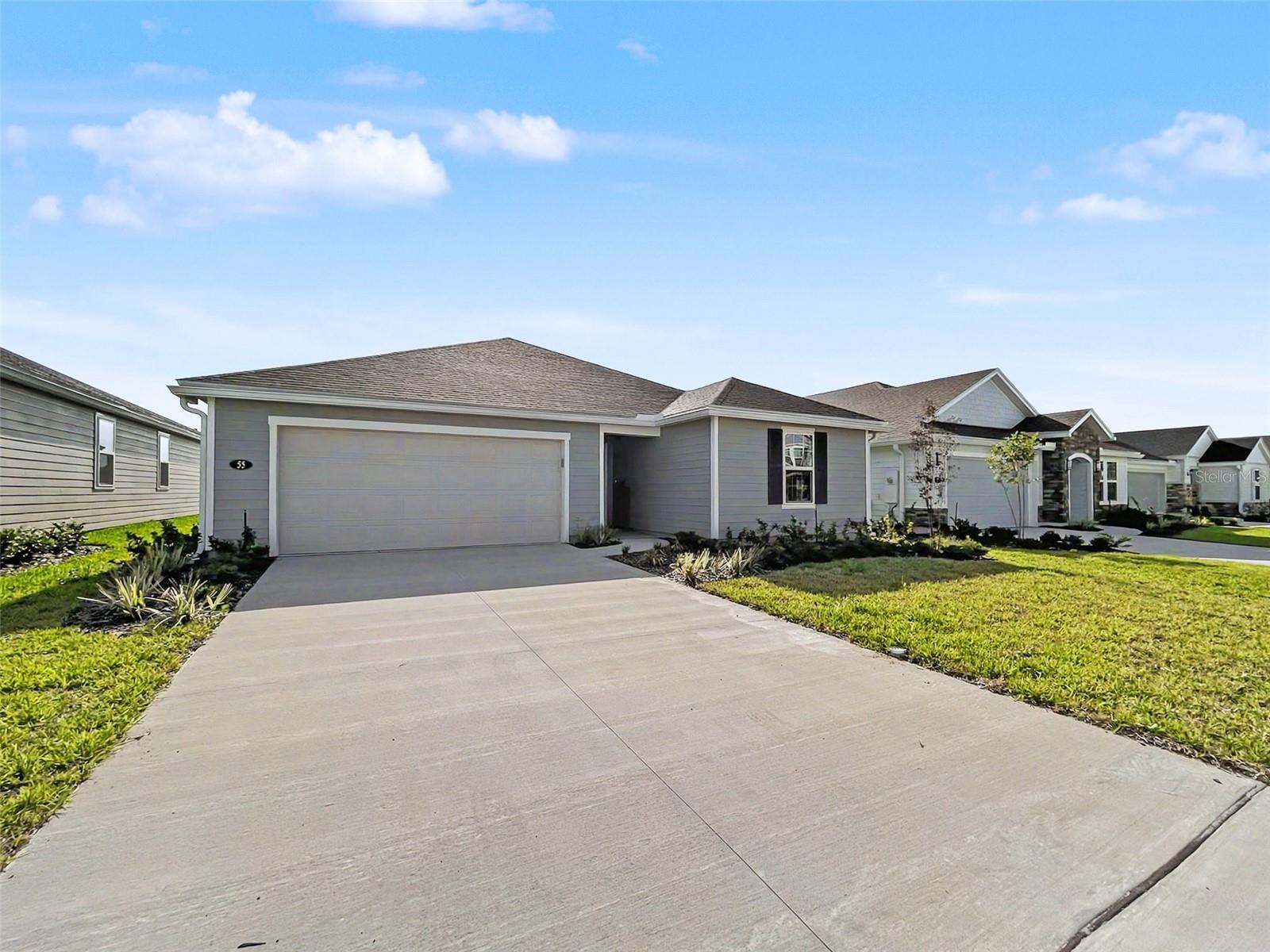 55 Signet Cir Property Photo 1
