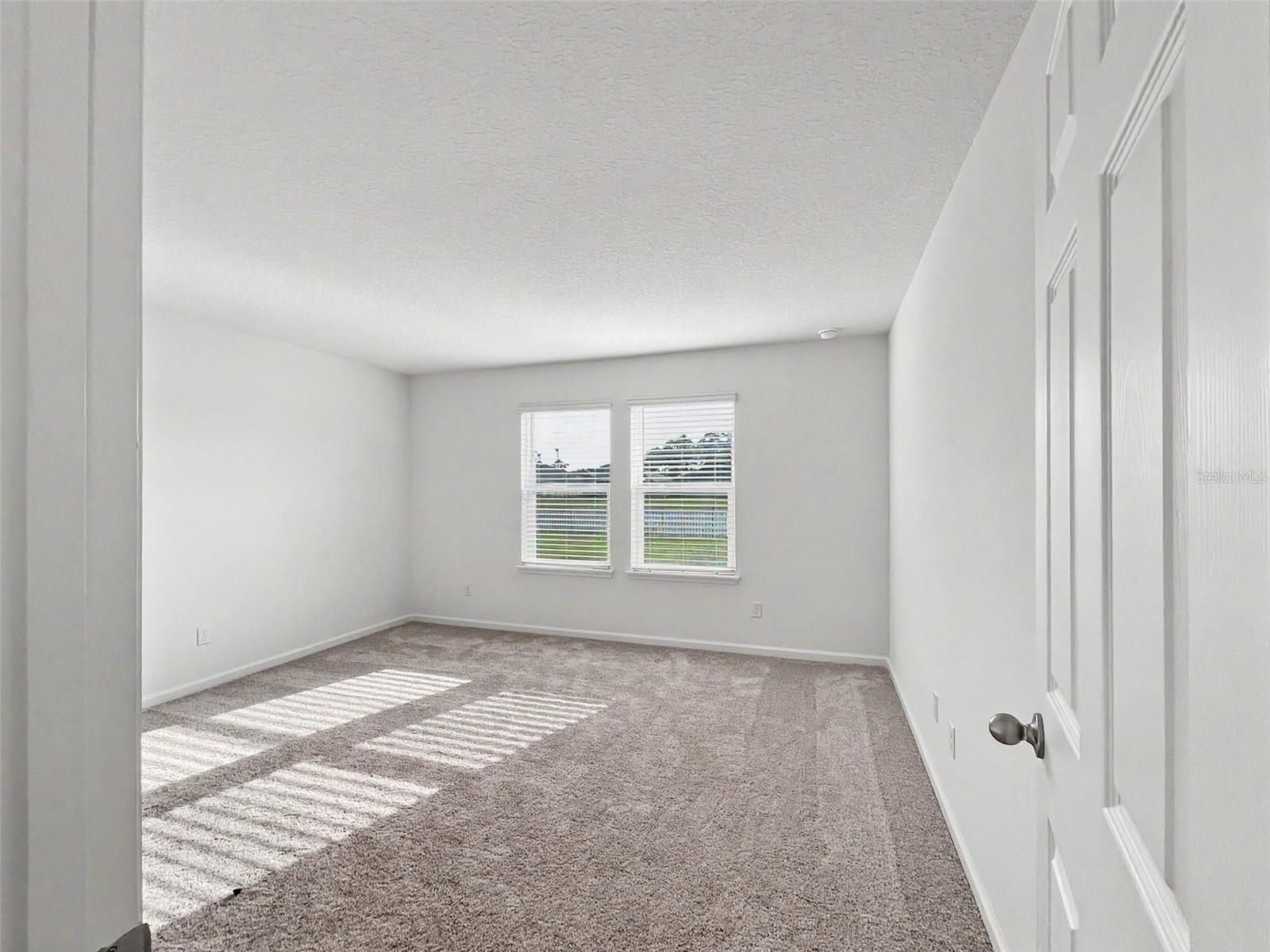 55 Signet Cir Property Photo 5