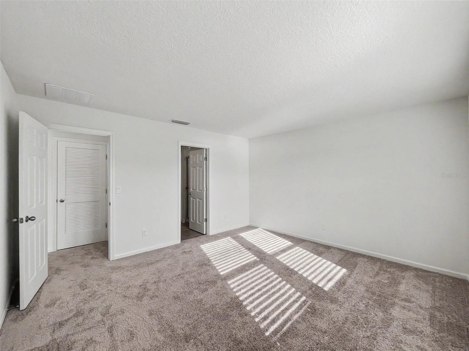 55 Signet Cir Property Photo 17