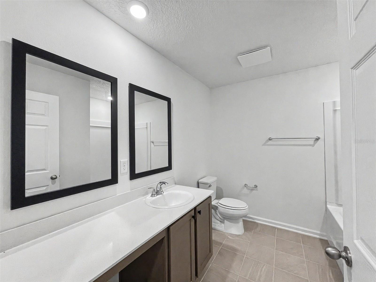 55 Signet Cir Property Photo 21
