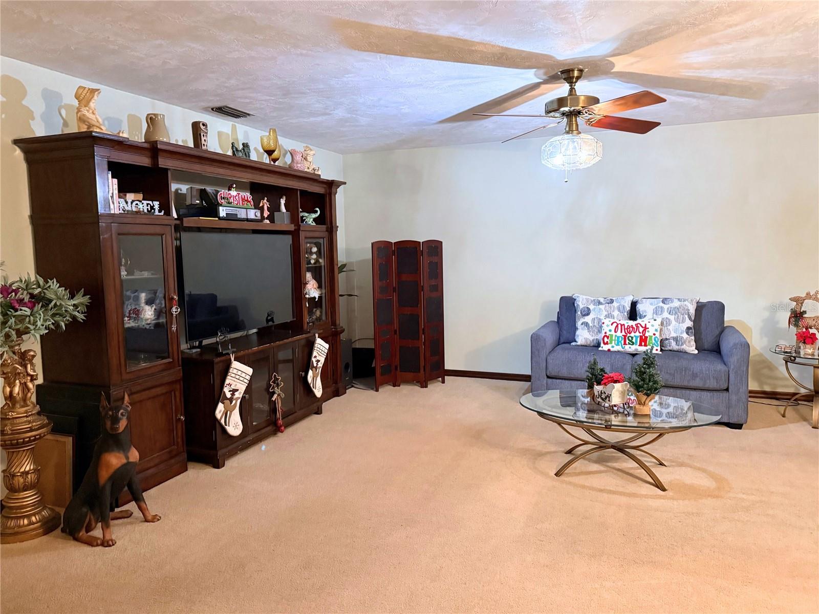 1627 Decatur Ave Property Photo 12